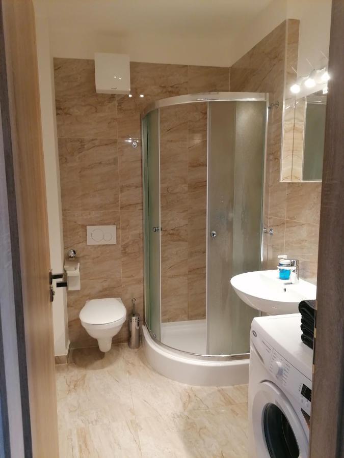 Brand New Studio Apartment # 45 With Free Parking In The City Center 布拉格 外观 照片